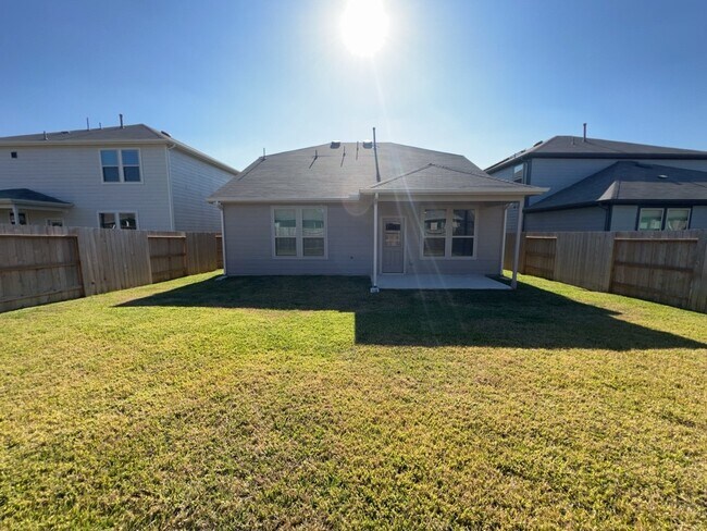 Building Photo - 15313 Dapple Blf Ln