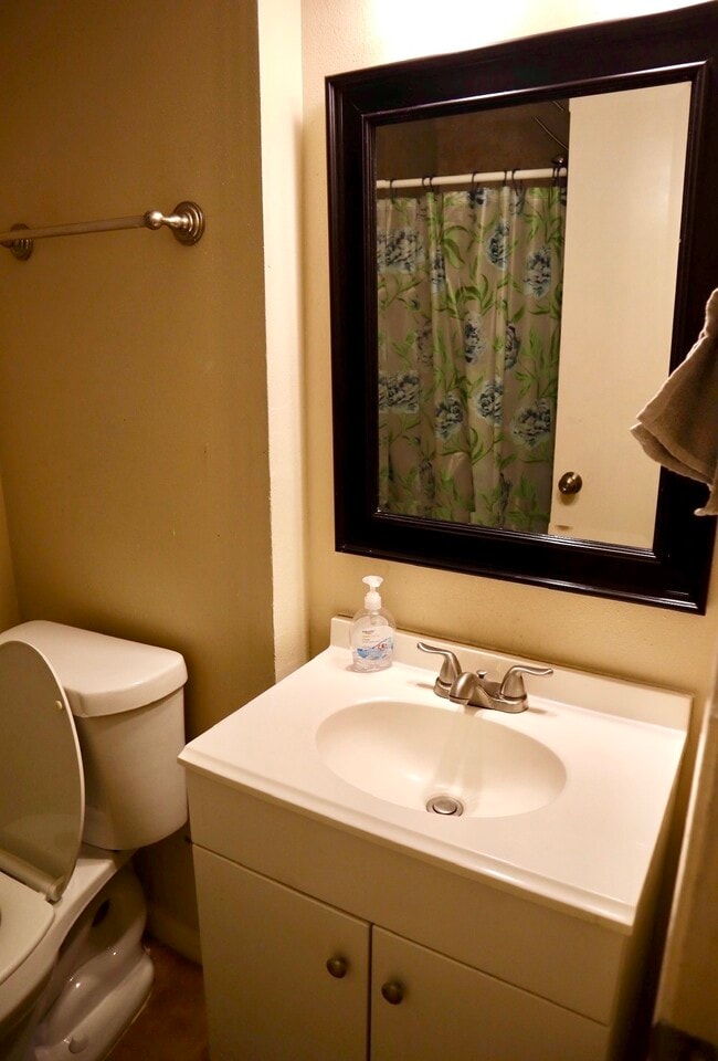 Building Photo - 5715 Hirondel