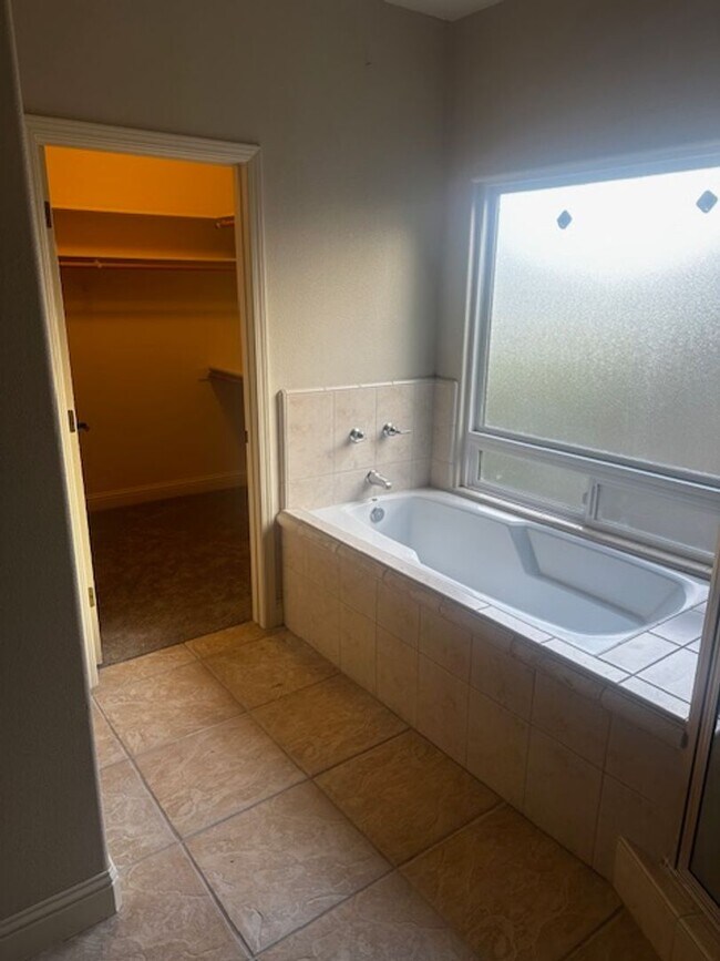 Building Photo - 3 Bedroom/2 Bath House available for rent in Arroyo Grande