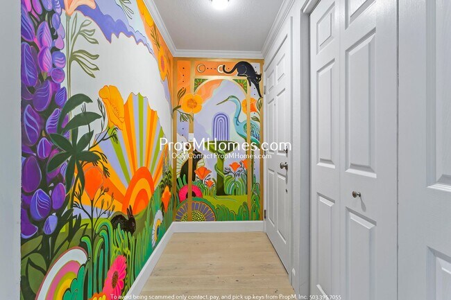 Building Photo - Beautifully Updated Condo in Multnomah Village - 3 Bedrooms!