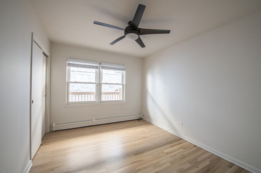 Bedroom 1 - 4882 N Ashland Ave