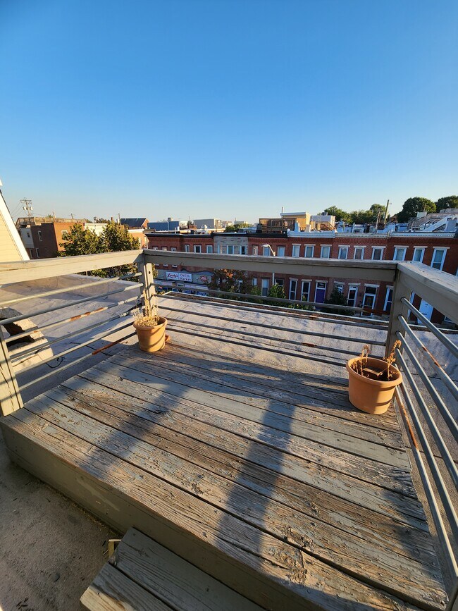 Building Photo - 444 E Fort Ave