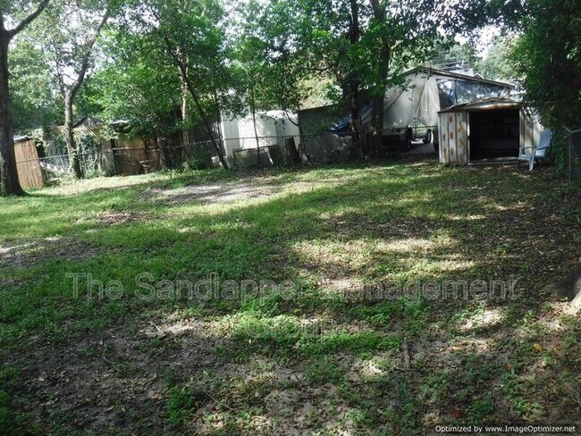 Building Photo - 1126 Mt Batten Dr