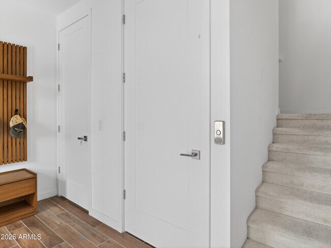 Building Photo - 11673 N 136th St