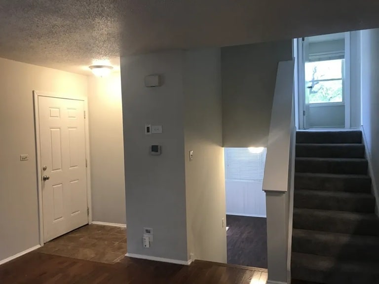 Building Photo - 1450 Inverrary Ln