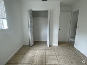 Building Photo - 4420 NW 60th St
