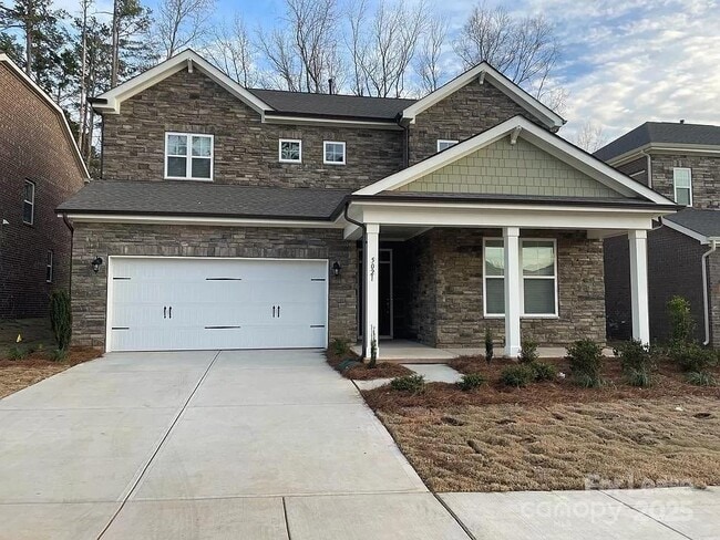 Building Photo - 5021 Kinsbridge Dr