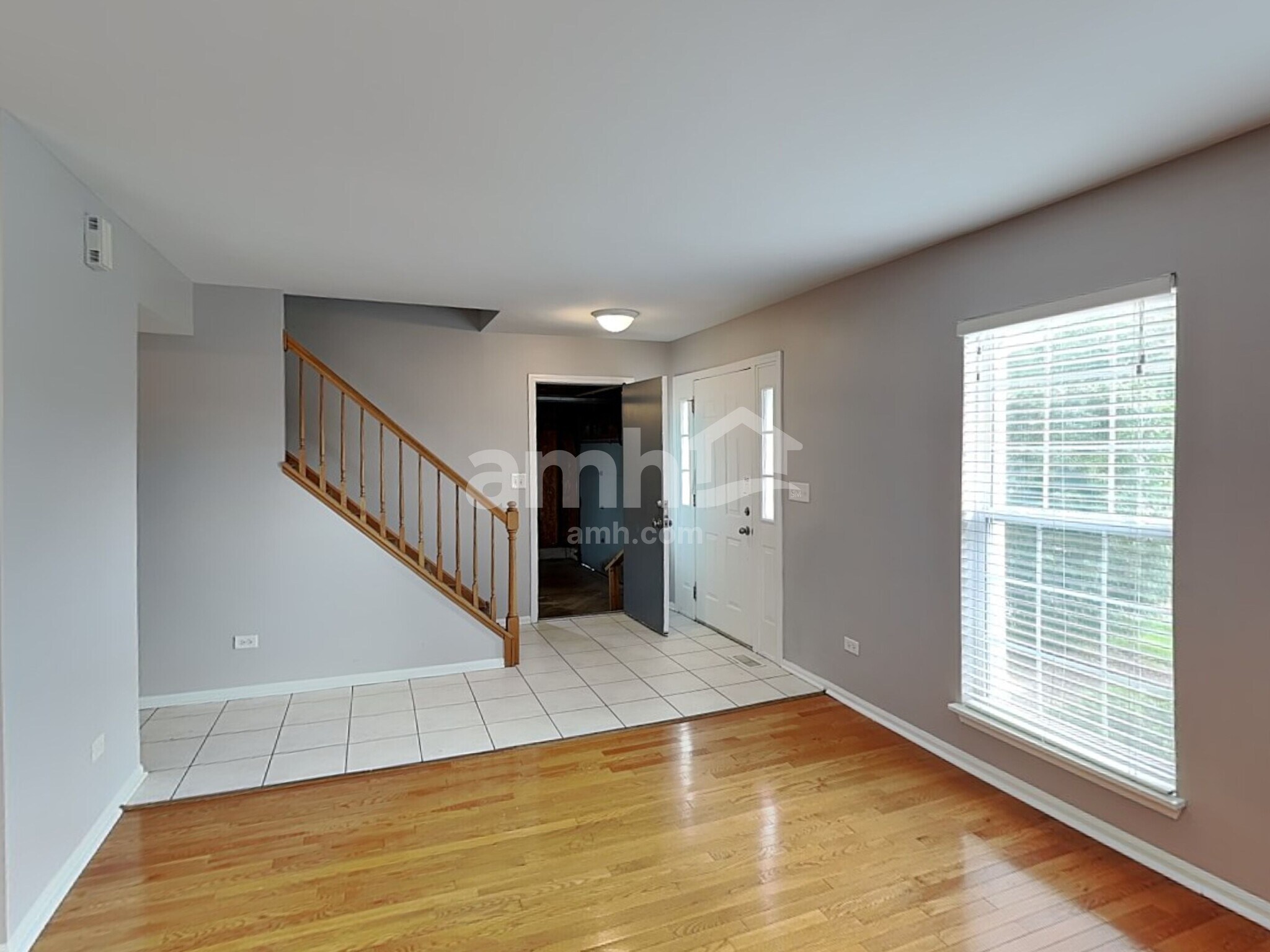Building Photo - 621 Red Barn Trl