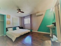 Building Photo - 706 E Stuart St