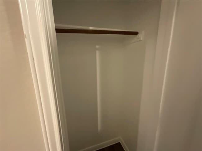 Building Photo - 142 Jubilee Dr