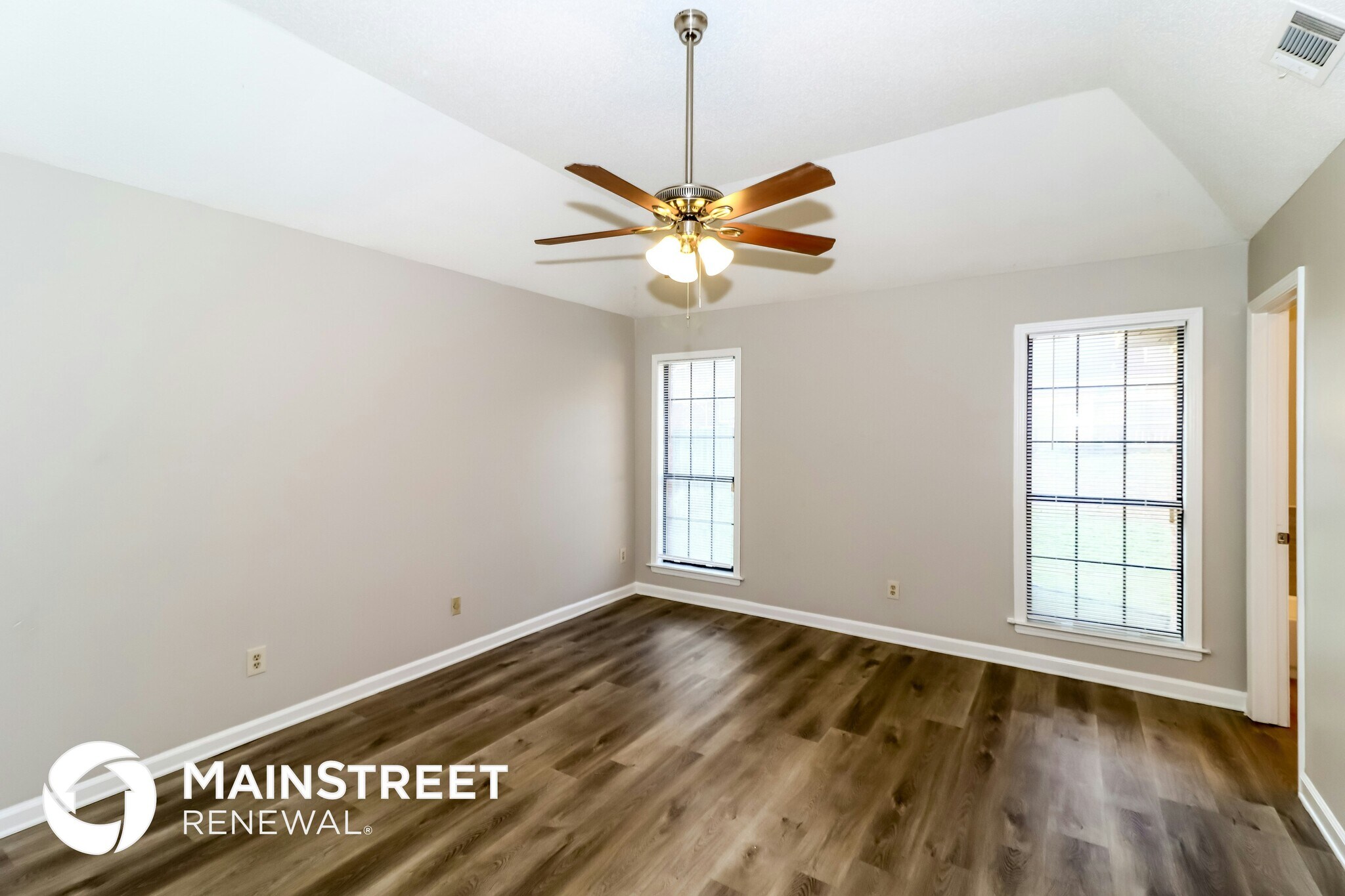 Building Photo - 4462 Garrison Ave