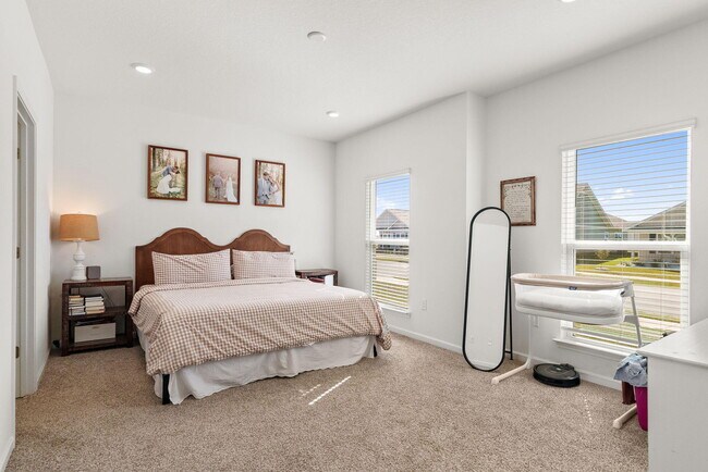 Building Photo - 39 Bluebeech St