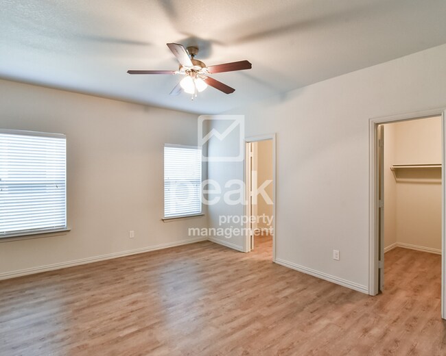 Building Photo - $1950! 3Bed/2Bath home in Fort Worth!