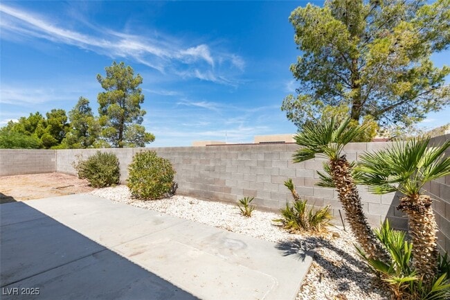 Building Photo - 2510 Roaring Lion Ave