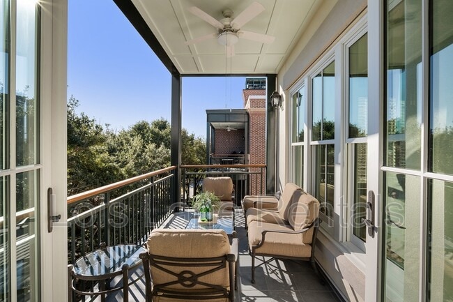 Building Photo - 1 Vendue Range