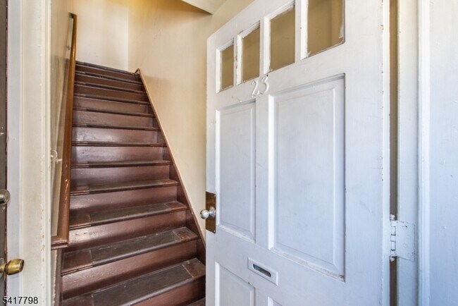 Building Photo - 23 Carpenter Terrace N