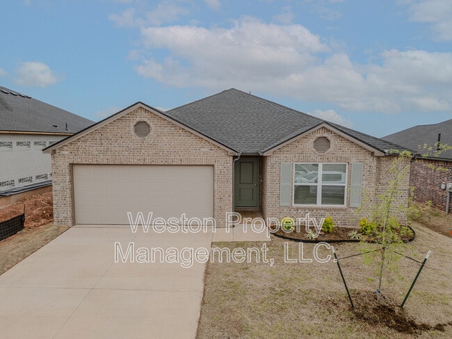 Building Photo - 5901 Bradford Pear Ln