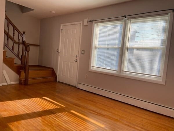 Building Photo - 40 Center St