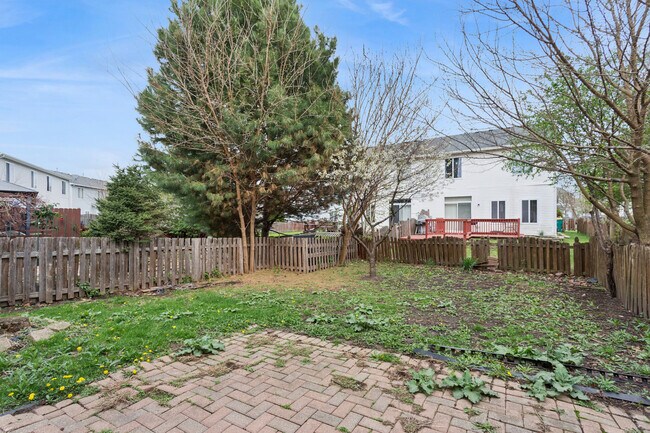 Building Photo - 21523 Franklin Cir