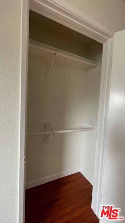 Building Photo - 4826 Rosewood Ave