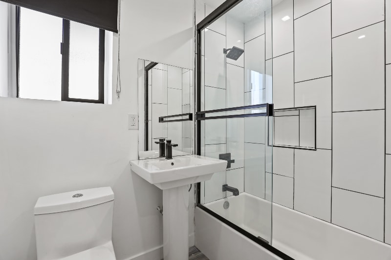 Building Photo - 2814 Sichel St