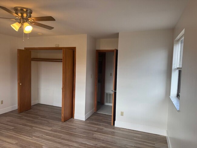 Building Photo - 1748 Jancey St