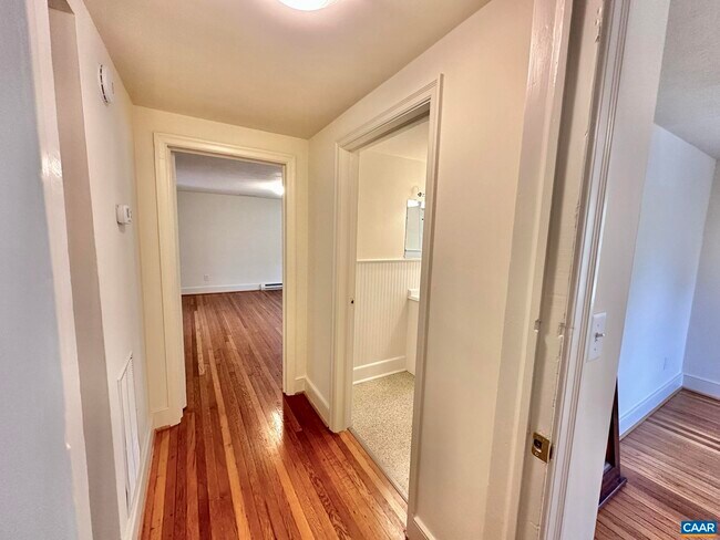 Building Photo - 2278 Hansens Mountain Rd