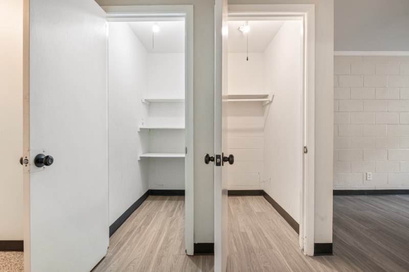 Building Photo - 2209 Morehead Ave