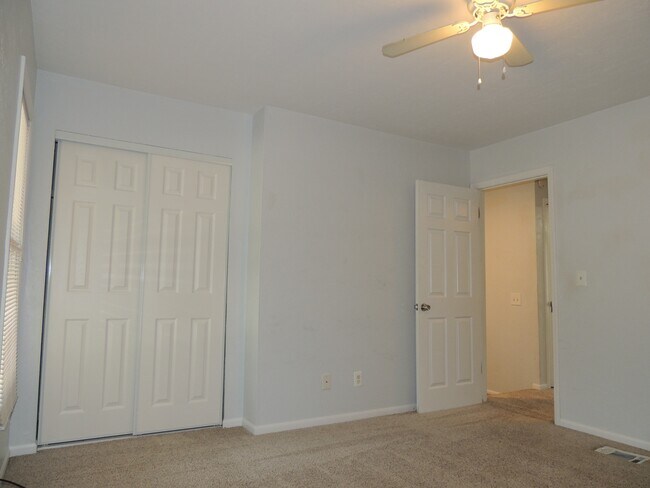 Building Photo - 3701 SW 29th Terrace