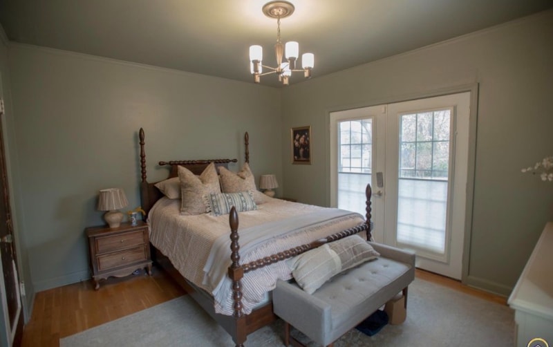 Building Photo - 2323 SW 20th St