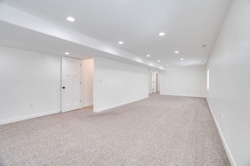 Building Photo - 767 E 780 S