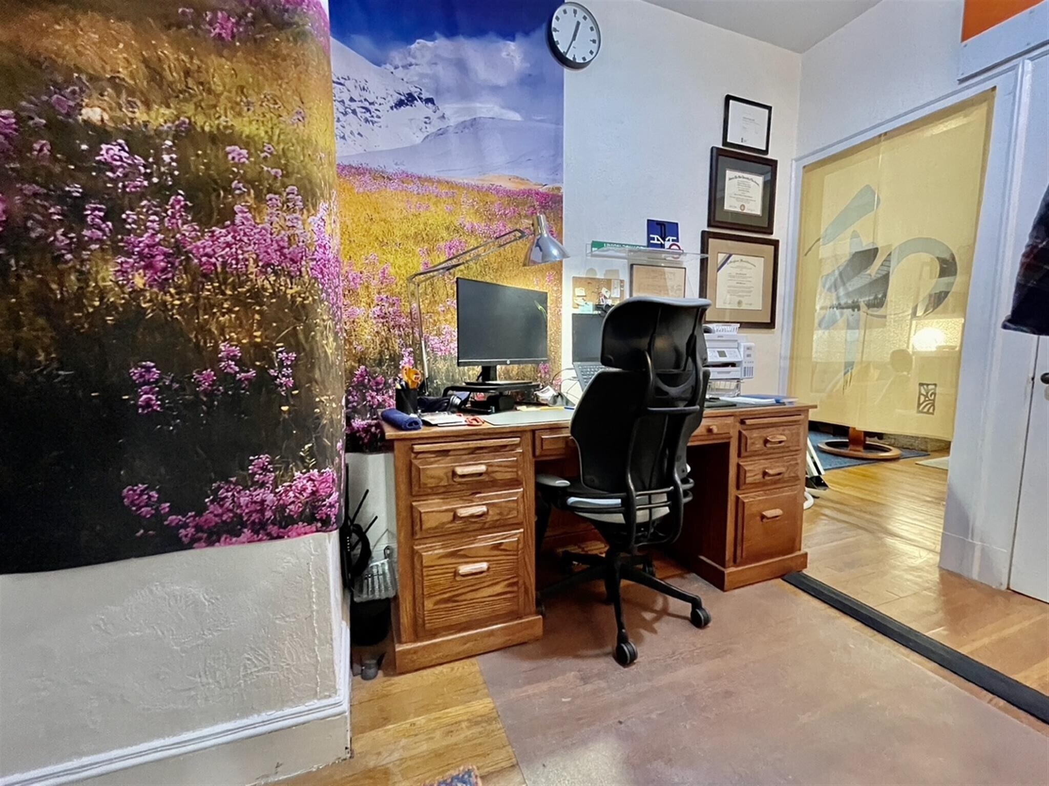 Building Photo - 18 Gray St