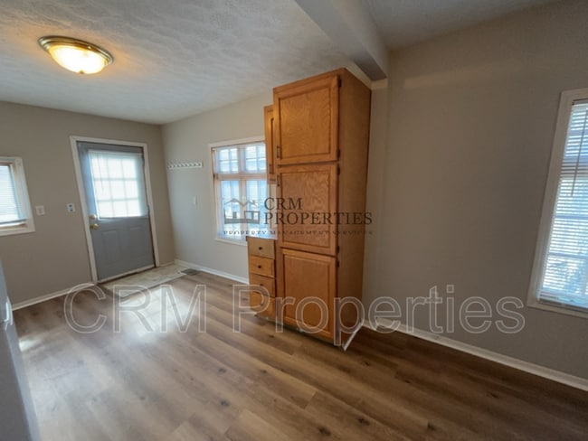 Building Photo - 409 W Morgan St