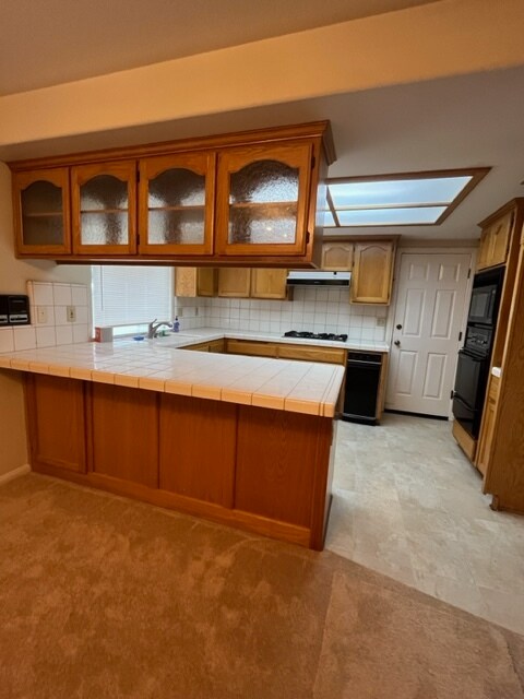 Kitchen - 2419 Clark Ln