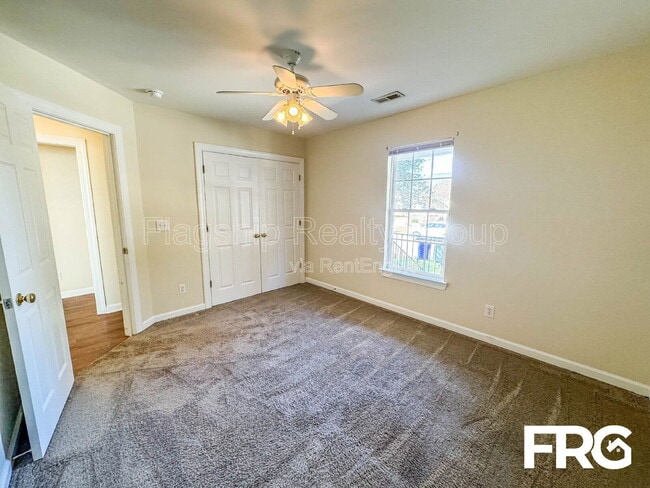 Building Photo - 5160 Deveron St