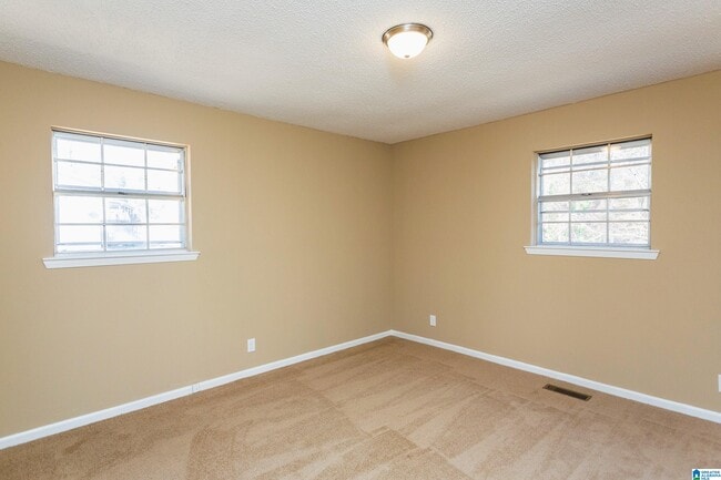 Building Photo - 3001 Sartain Dr