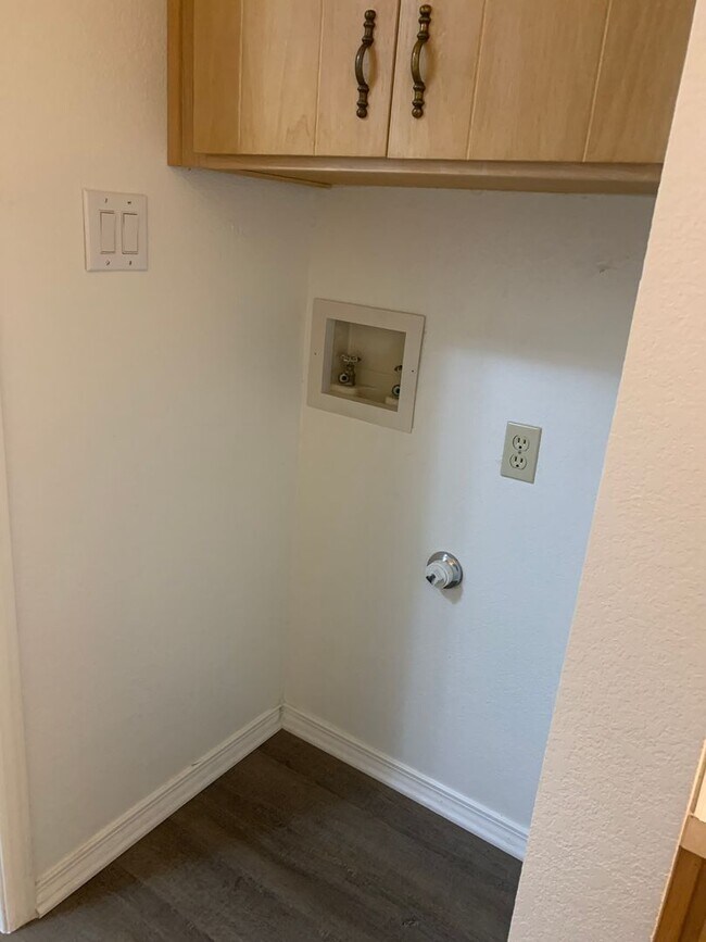 Building Photo - 2305 Newman Clovis NM