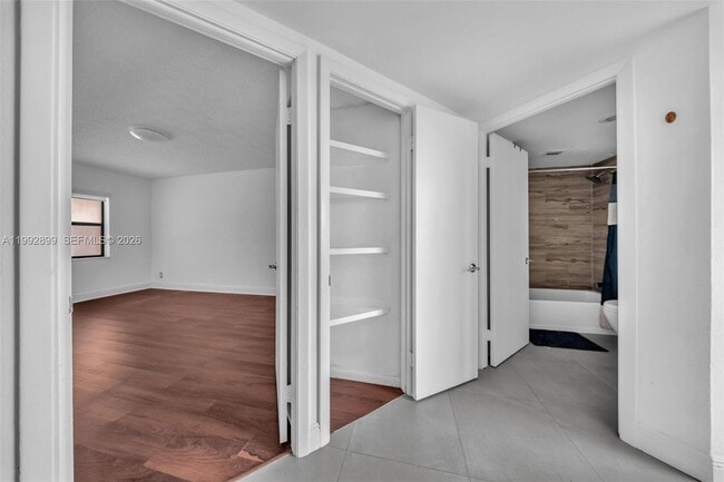 Building Photo - 8290 Lake Dr