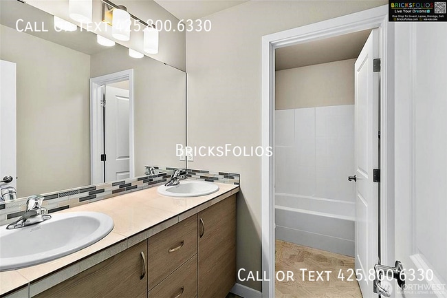 Building Photo - 16217 8th Ave E