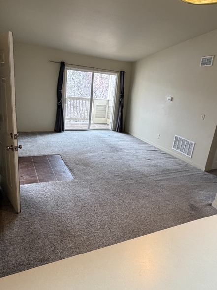 Building Photo - 1225 W Prospect Rd