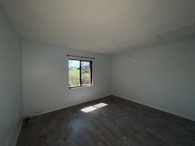 Building Photo - 12355 Fox Hound Ct