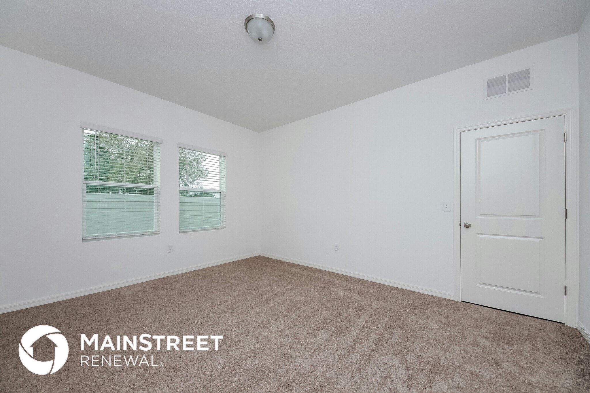 Building Photo - 104 Hidden Lk Lp