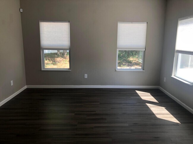 Building Photo - 1417 Hoovler Way