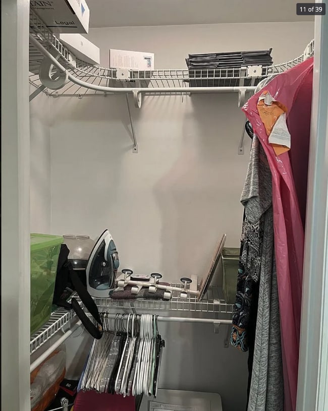 Building Photo - "Charming 2-Bedroom Retreat in Franklin with 1.5 Baths and Cozy 1244 Sq Ft Layout!"