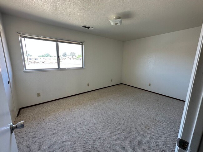 Building Photo - 3050 Andre Ln