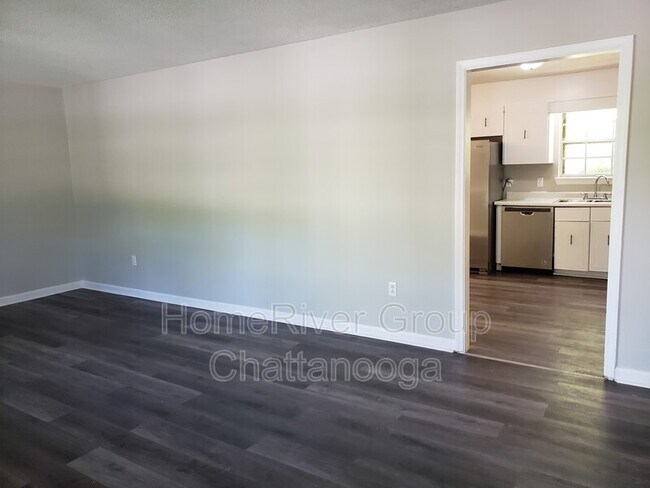 Building Photo - 218 Townsend Cir