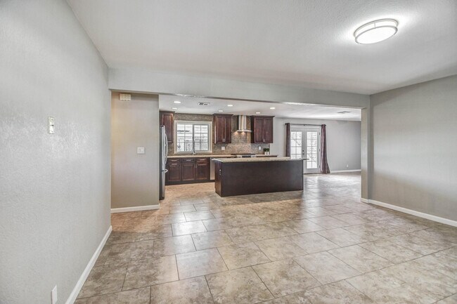 Building Photo - 21 E McKinley St