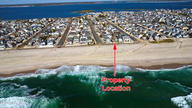 Building Photo - 304 Oceanfront