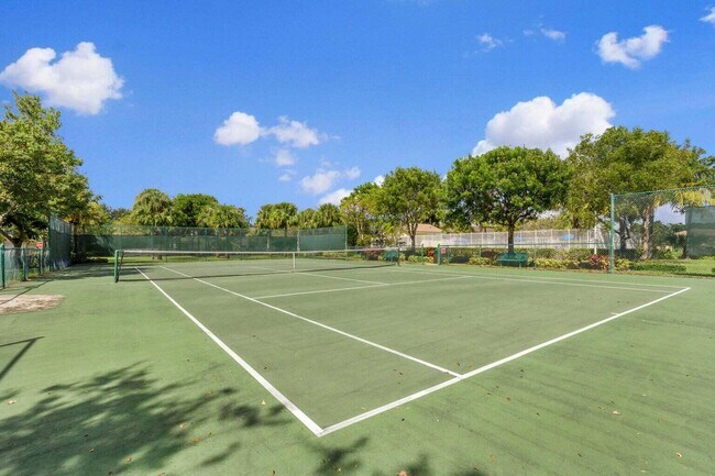 Building Photo - 785 Imperial Lake Rd