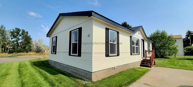 Building Photo - Very Nice 3 Bed 2 Bath Modular house